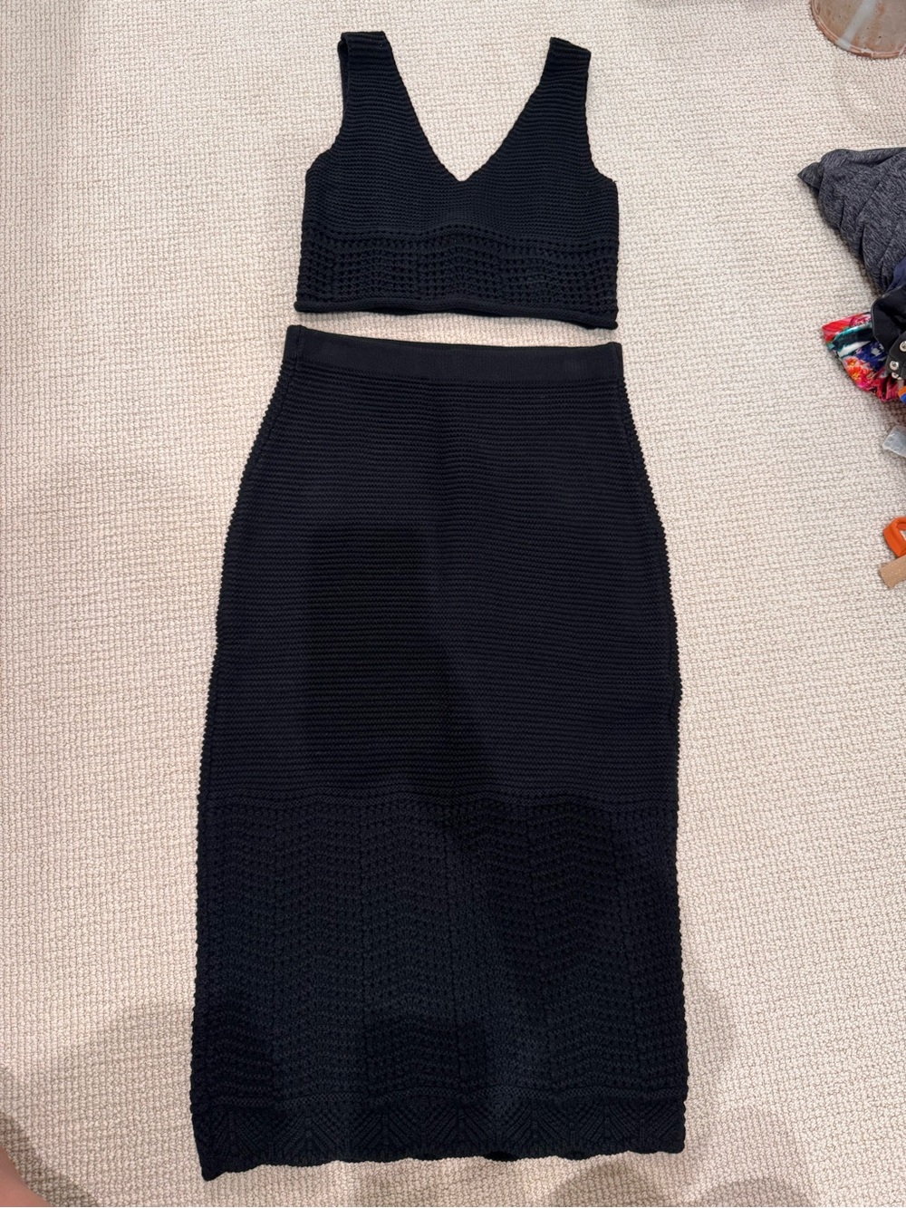 House of Harlow Black Midi Skirt